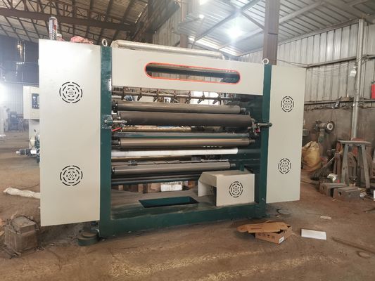 200 m / min Macchina di taglio di tessuti non tessuti Carta rivestita Taglio non tessuto 600 mm
